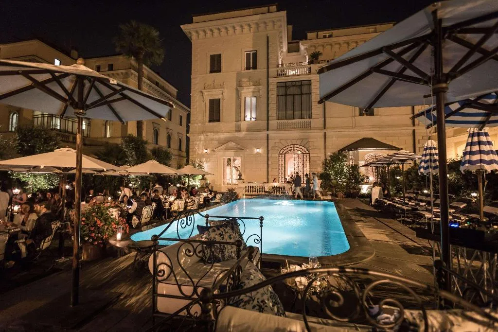 Pool, Palazzo Dama, Rome