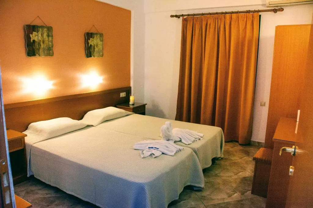 APARTMENT CAPACITY 5 ONE BEDROOM Room, Ippoliti Village, Crete