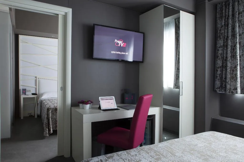 JUNIOR SUITE STANDARD Room, Moderno Hotel Roma, Rome