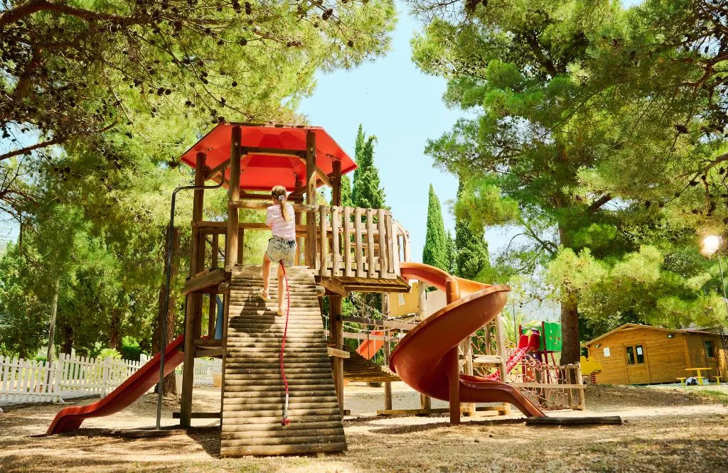 Sports and Entertainment, Bluesun Holiday Village Bonaca, Split