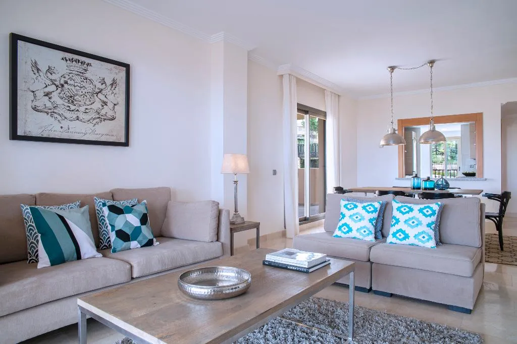 APARTMENT THREE BEDROOMS Room, Quartiers Marbella Apartments, Costa Del Sol
