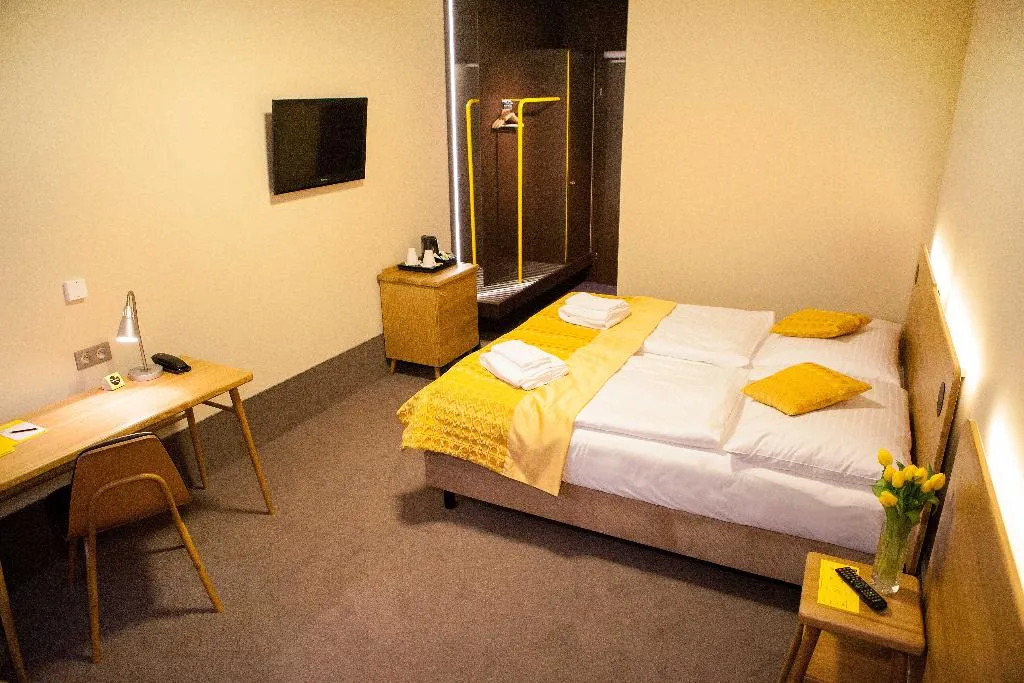 Double or Twin ANNEX Room, Hotel Golf Prague, Prague