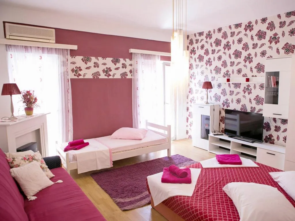 APARTMENT CAPACITY 4 Room, Apartments Bozenka, Split