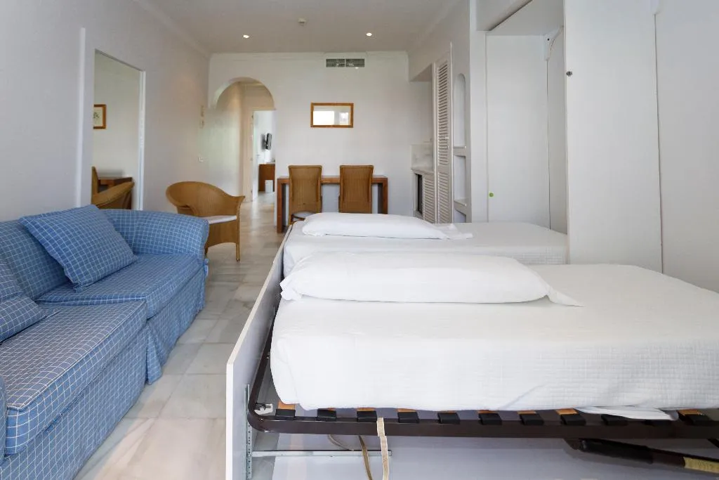 FAMILY ROOM CAPACITY 2 Room, Playa de la Luz, Costa De La Luz
