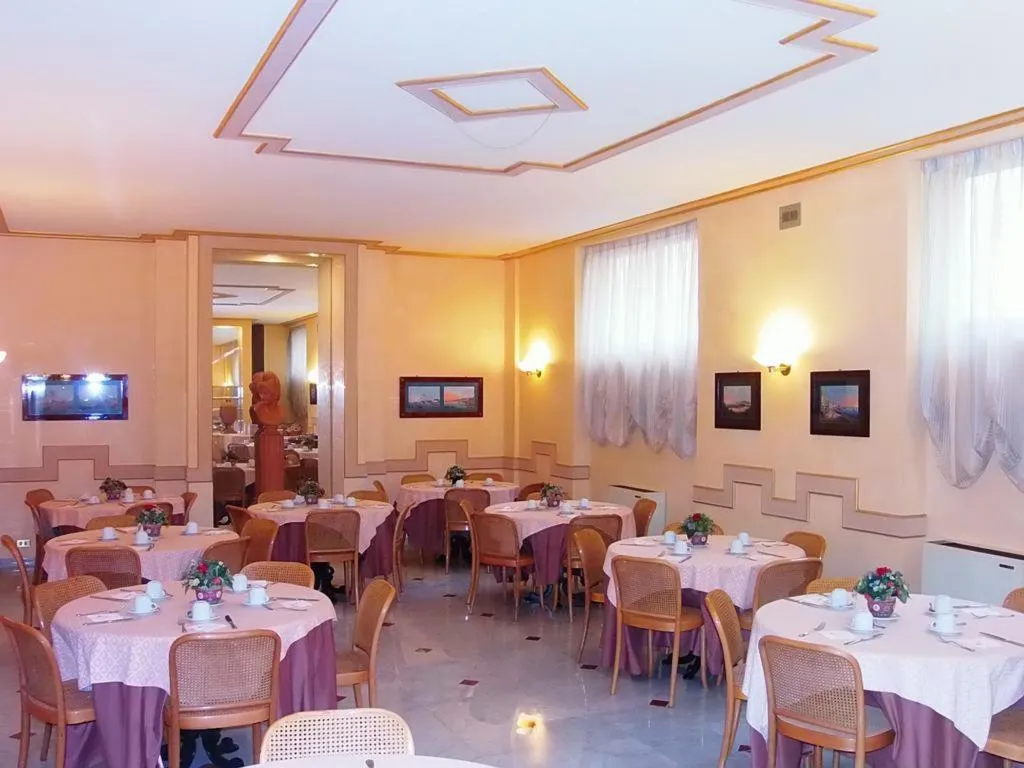Restaurant, Nuovo Rebecchino, Naples