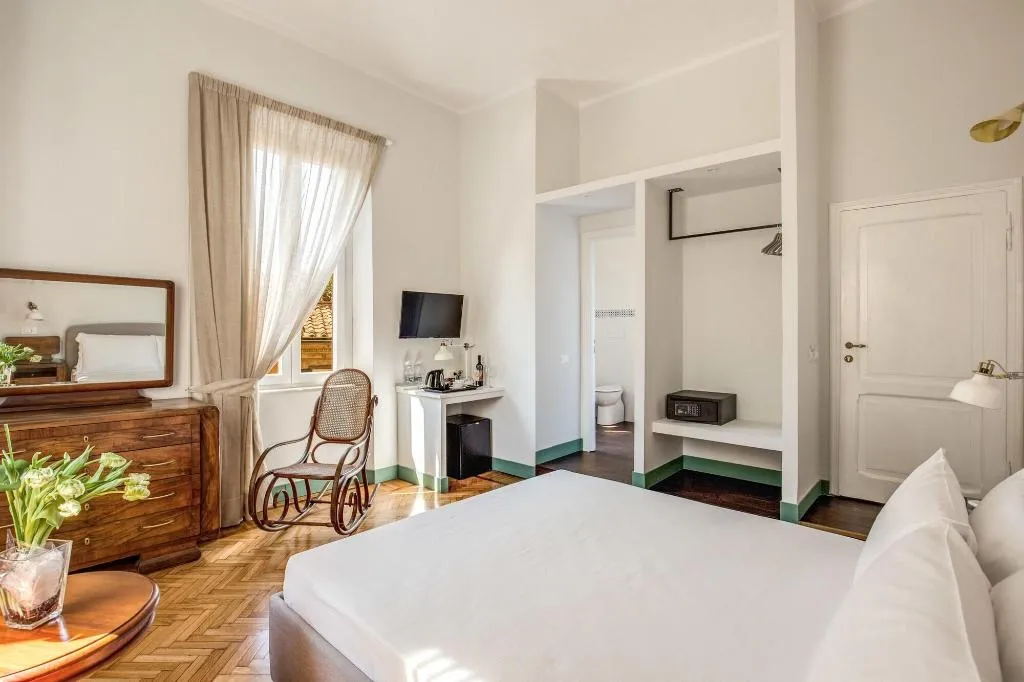 Room, Tree Charme Trilussa, Rome