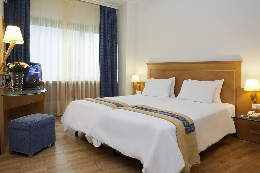 FAMILY ROOM STANDARD Room, Plaka Hotel, Athens