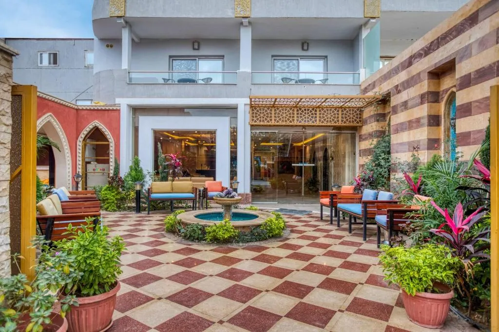 General view, Mamluk Pyramids Hotel, Cairo
