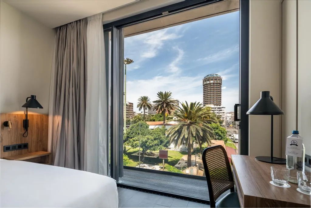 DOUBLE SINGLE USE SUPERIOR Room, Hotel LIVVO Lumm, Gran Canaria