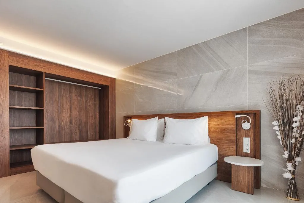 SUITE WITH BALCONY Room, Eurostars Puerto de Ibiza, Ibiza