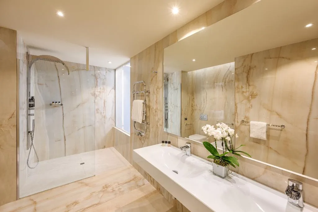 JUNIOR SUITE STANDARD Room, The Square Milano Duomo, Milan