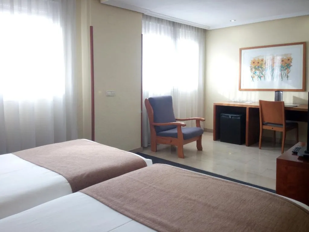DOUBLE STANDARD Room, Porcel Torre Garden, Madrid