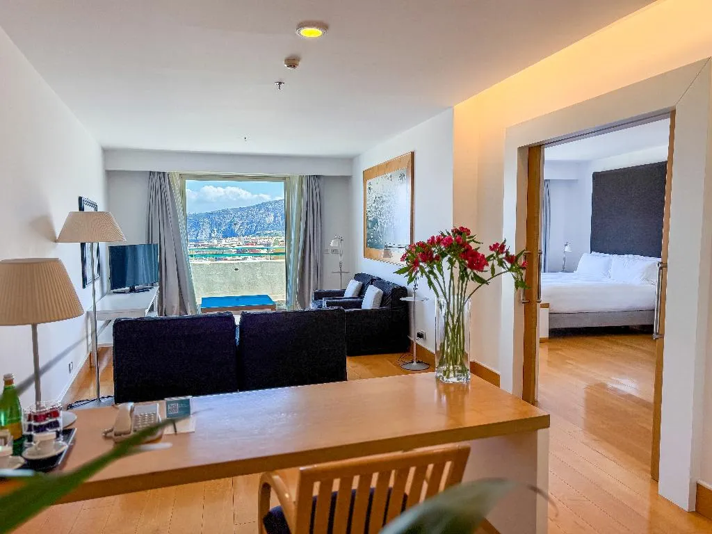 SUITE EXECUTIVE KING BED Room, Hilton Sorrento Palace, Naples