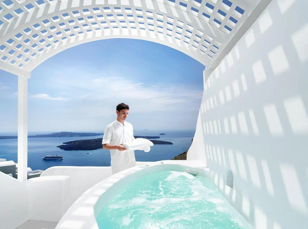 SUITE DELUXE SEA VIEW Room, Tholos Resort, Santorini