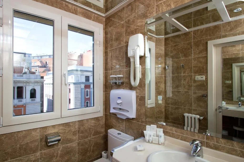 SINGLE STANDARD Room, Hotel Atlantico, Madrid