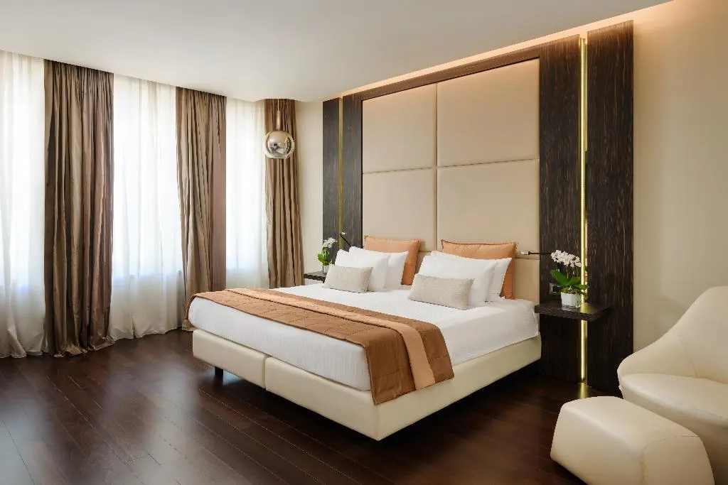 Double or Twin EXECUTIVE Room, The Square Milano Duomo, Milan