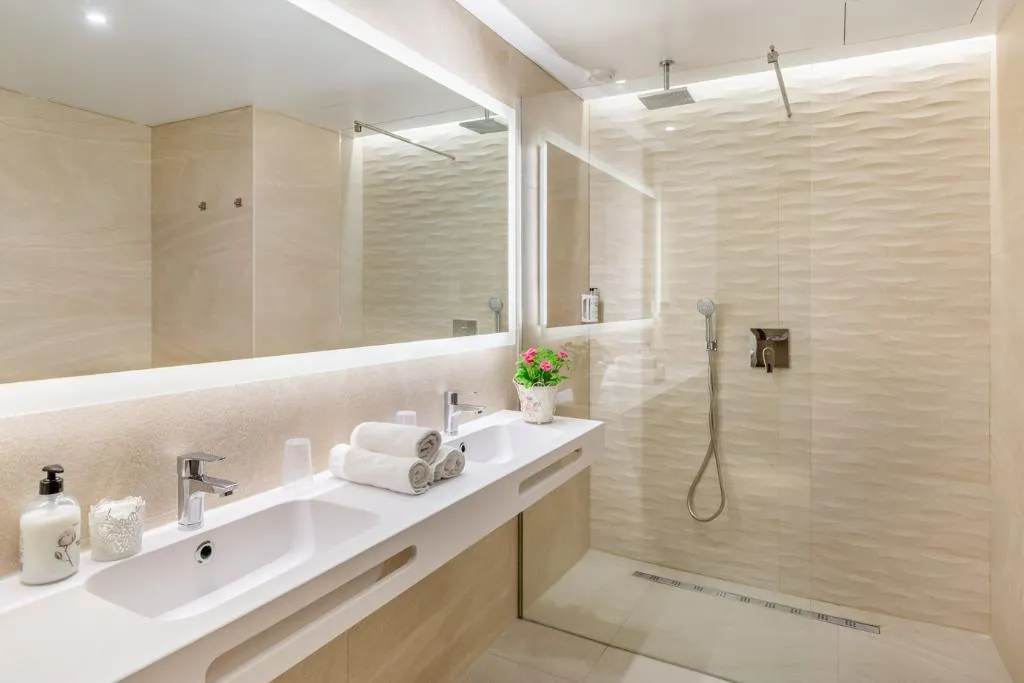 JUNIOR SUITE STANDARD Room, Samos, Majorca