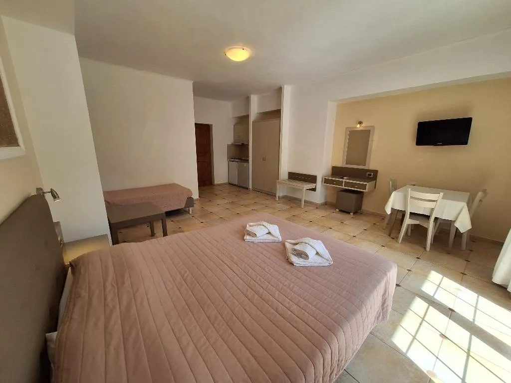STUDIO TWO BEDS Room, Perla Beach, Crete