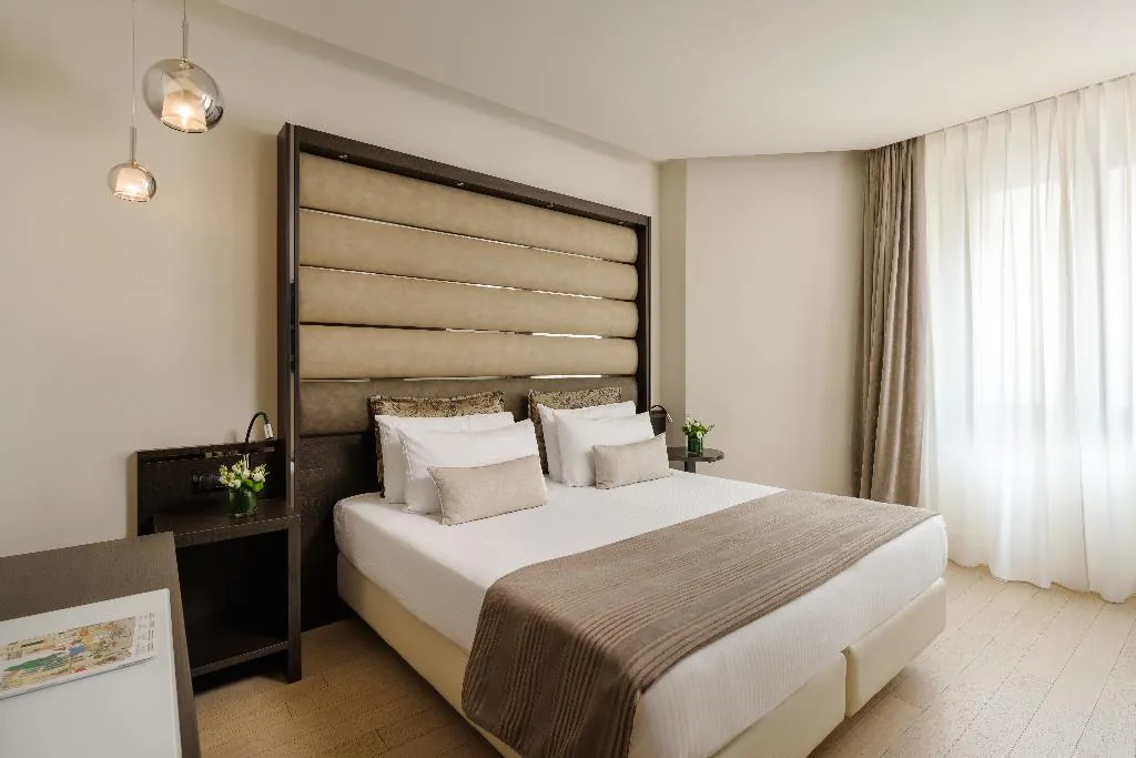 DOUBLE SINGLE USE DELUXE Room, The Square Milano Duomo, Milan