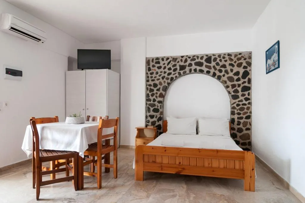 Room, Holiday Beach Resort, Santorini