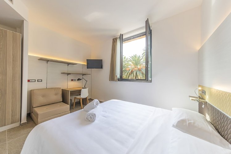 Camplus Guest Palermo, Catania
