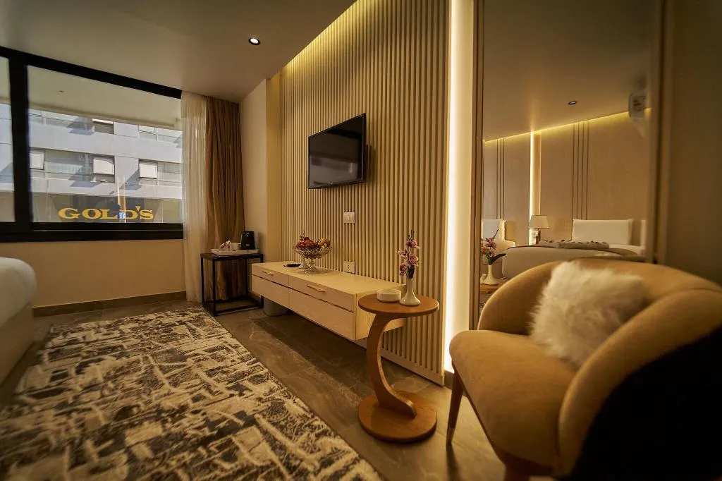 Room, Gold's Pyramids Hotel, Cairo