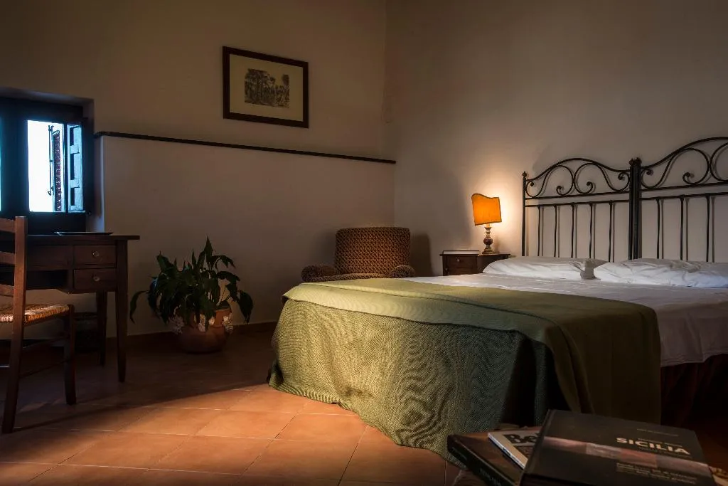 DOUBLE STANDARD Room, Masseria Rossella, Palermo