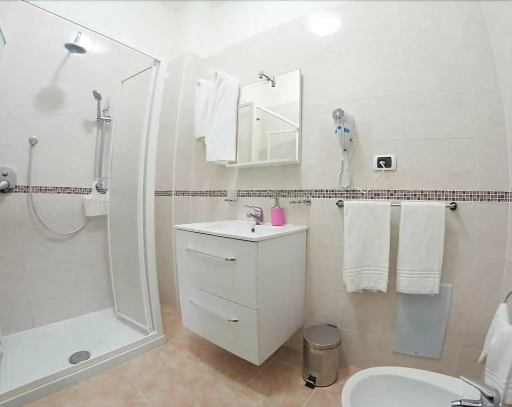 Room, L Anfiteatro Di Pompei B B, Naples