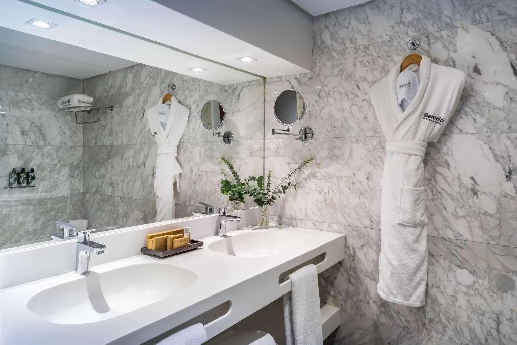 SUITE DELUXE Room, Barcelo Sevilla Renacimiento, Seville