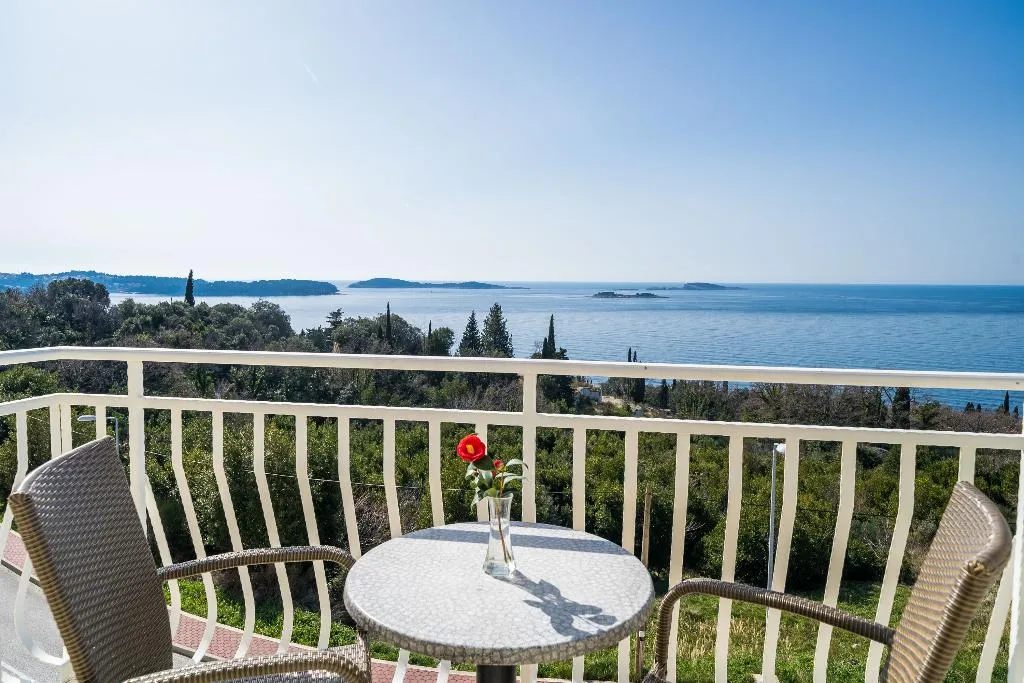 APARTMENT TWO BEDROOMS WITH TERRACE Room, Villa Samba, Dubrovnik