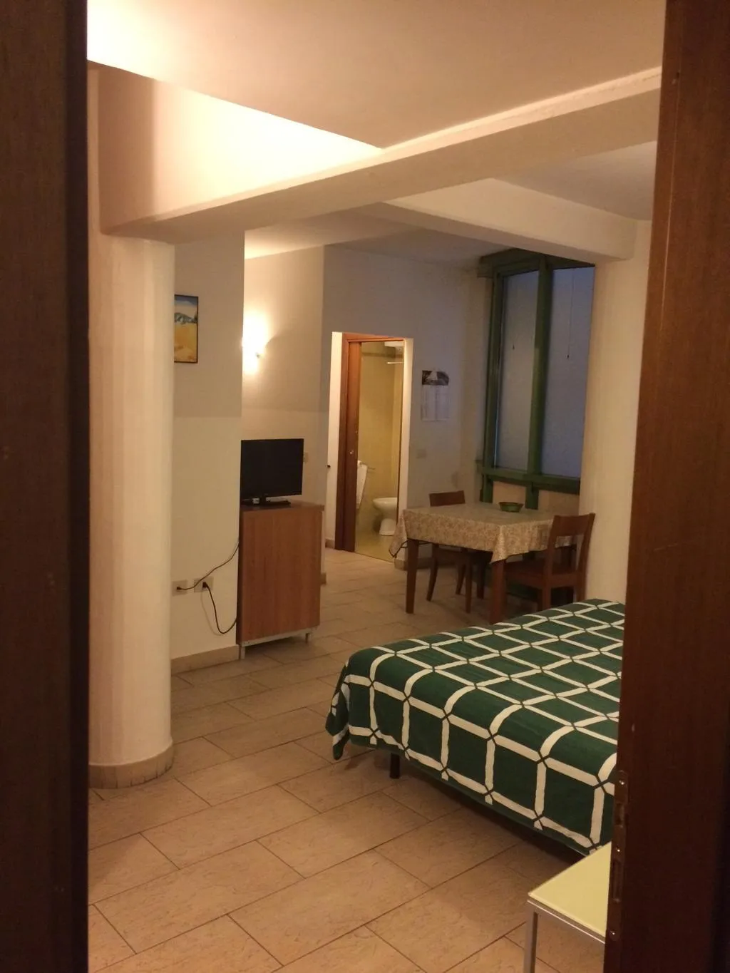 STUDIO STANDARD Room, Gemini City Centre Studios, Florence