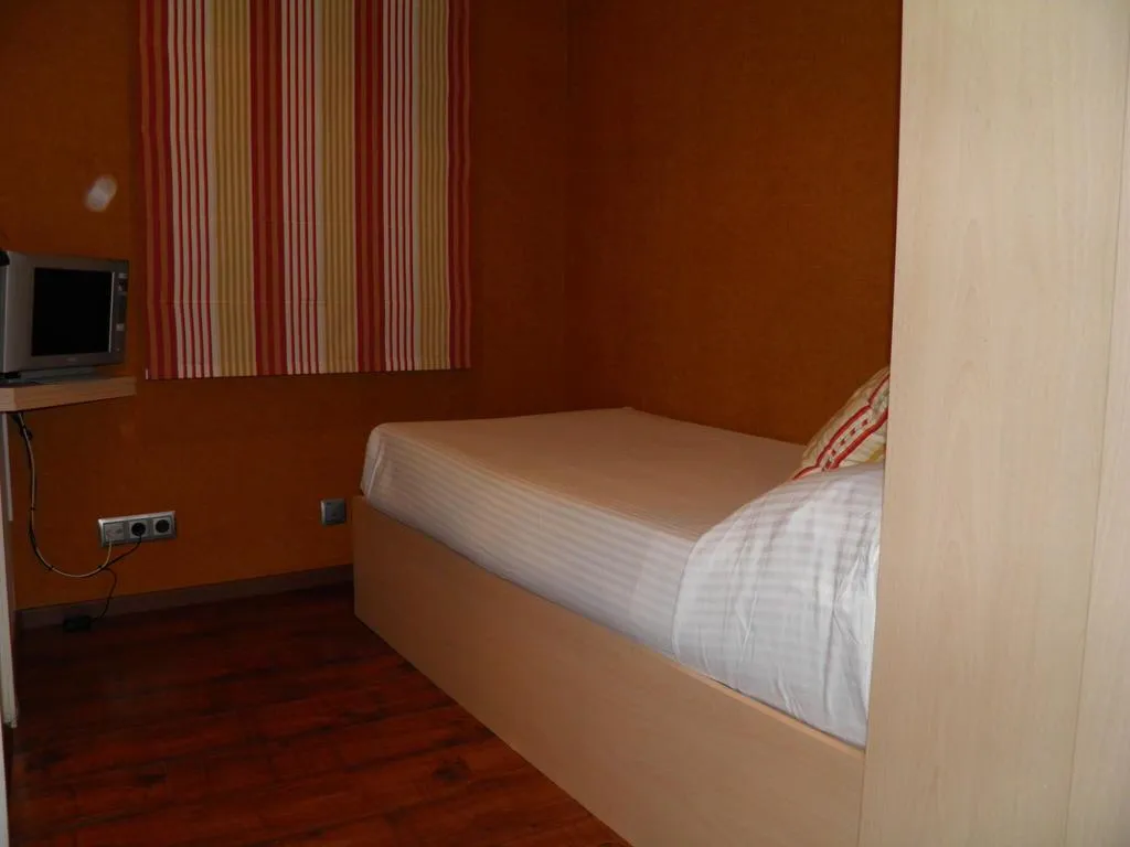 SINGLE STANDARD Room, Annex Rey Don Jaime I, Barcelona