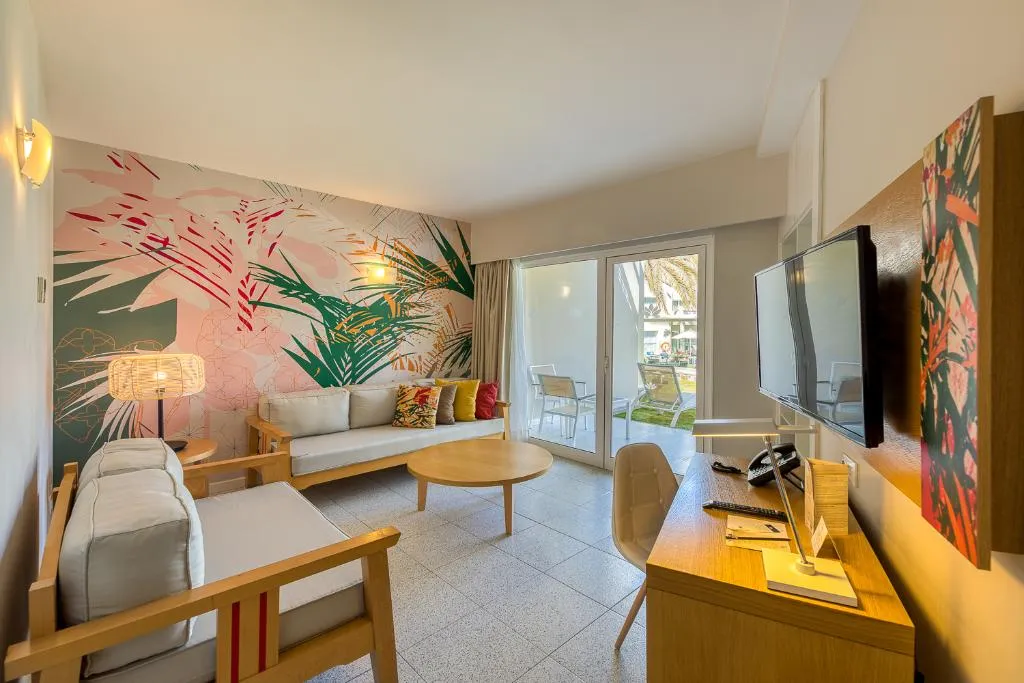 DOUBLE SUPERIOR WITH TERRACE Room, Hotel LIVVO Koala Garden, Gran Canaria