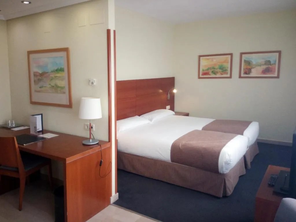 DOUBLE STANDARD Room, Porcel Torre Garden, Madrid