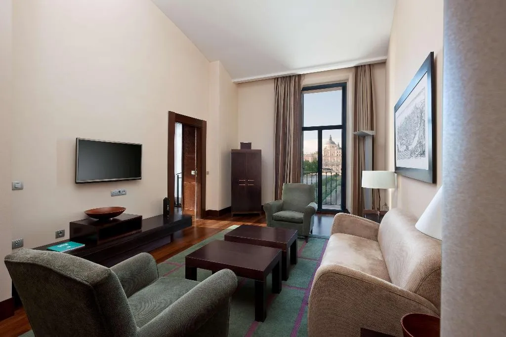 Room, NH Collection Palacio de Aranjuez, Madrid