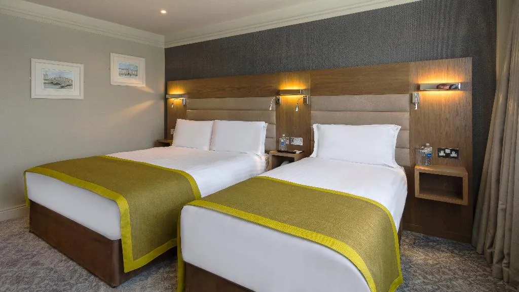 TWIN CLASSIC Room, Bonnington Dublin, Dublin