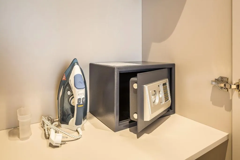 APARTMENT ONE BEDROOM Room, Mon Suites Benlliure, Valencia