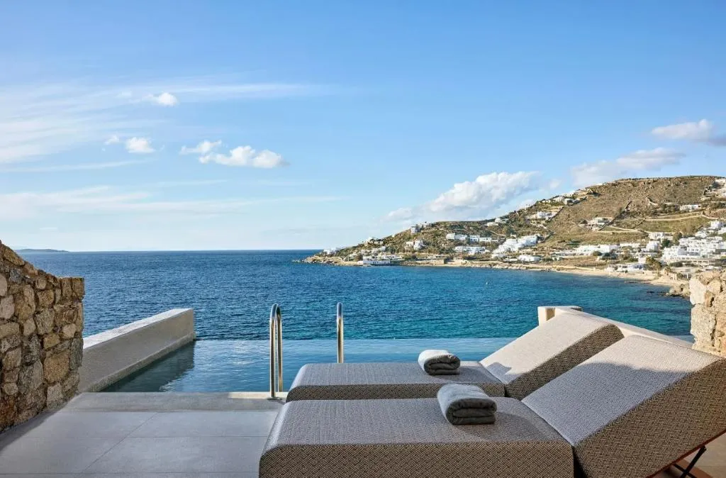 SUITE SUPERIOR WITH PRIVATE POOL Room, Amazon Mykonos Resort & Spa, Mykonos