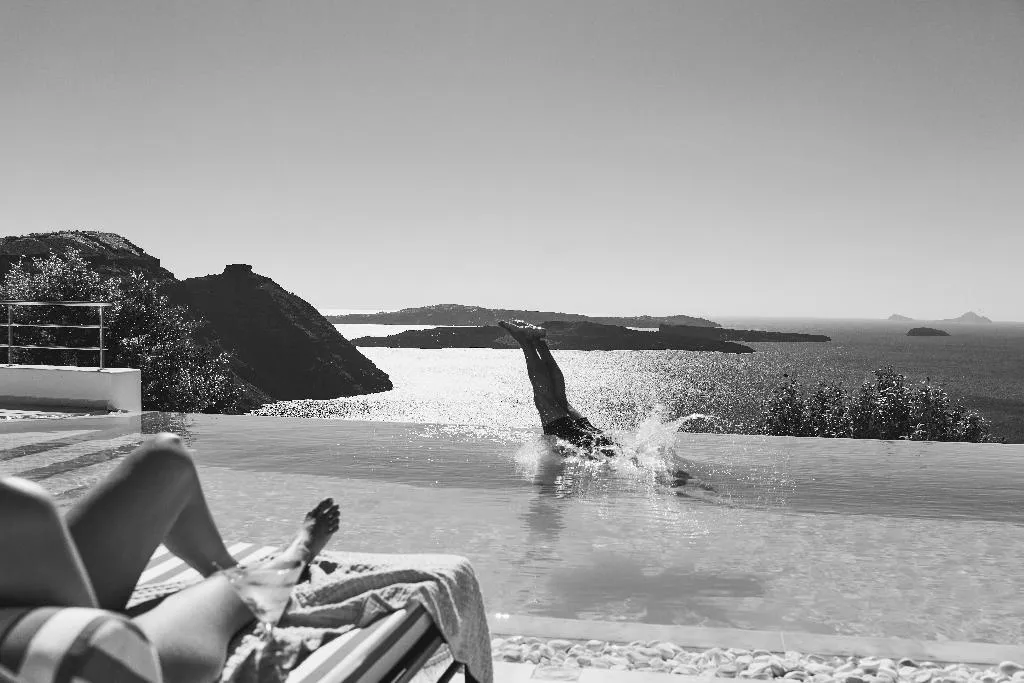Pool, San Antonio, Santorini