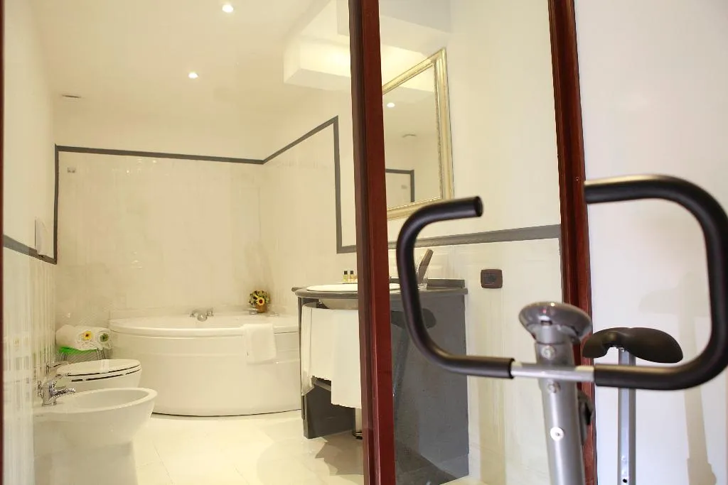 SUITE STANDARD Room, Lanfipe Palace, Naples