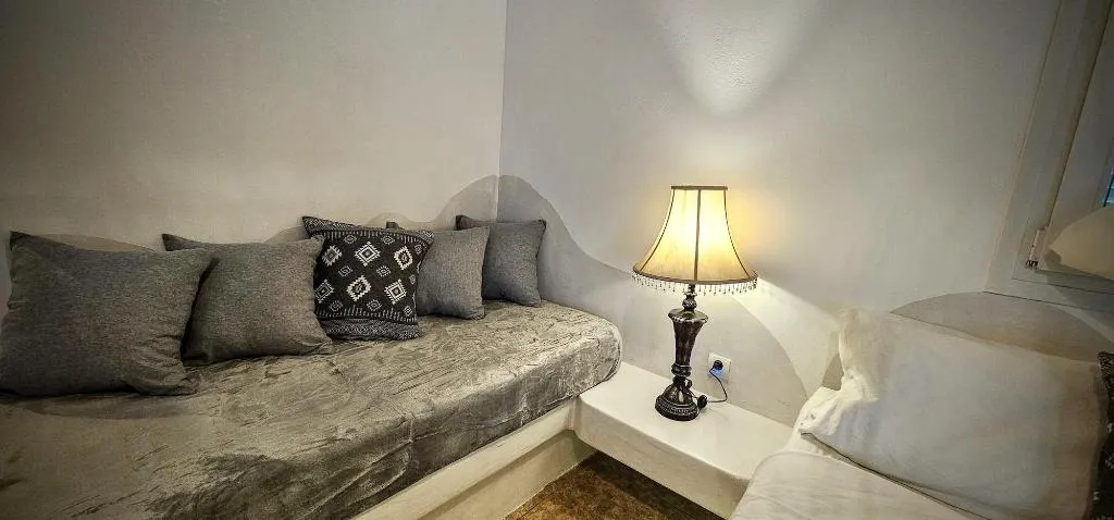 Room, Pleasure Beachside Studios, Santorini