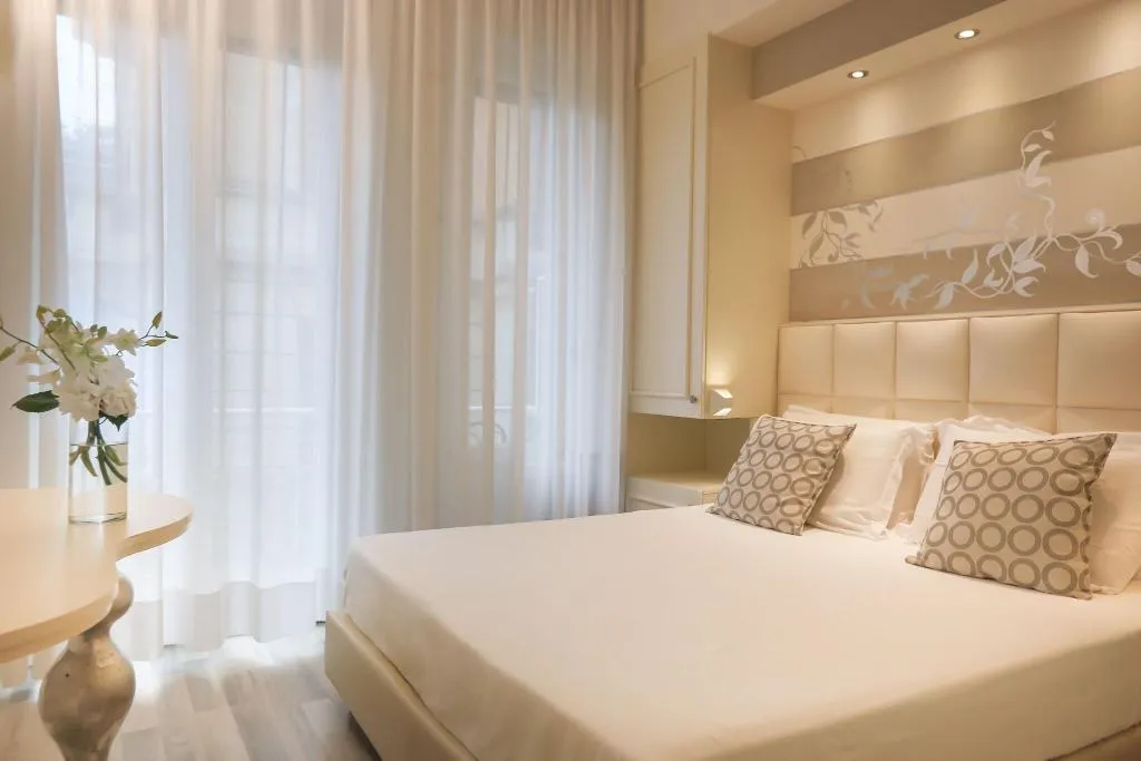 DOUBLE QUEEN SIZE BED Room, Tigullio Hotel et de Milan, Cagliari