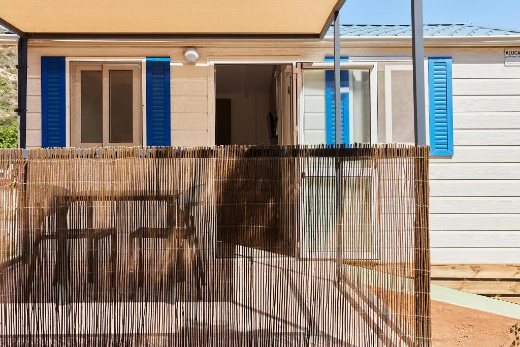 BUNGALOW ONE BED Room, Camping El Portus, Costa Blanca