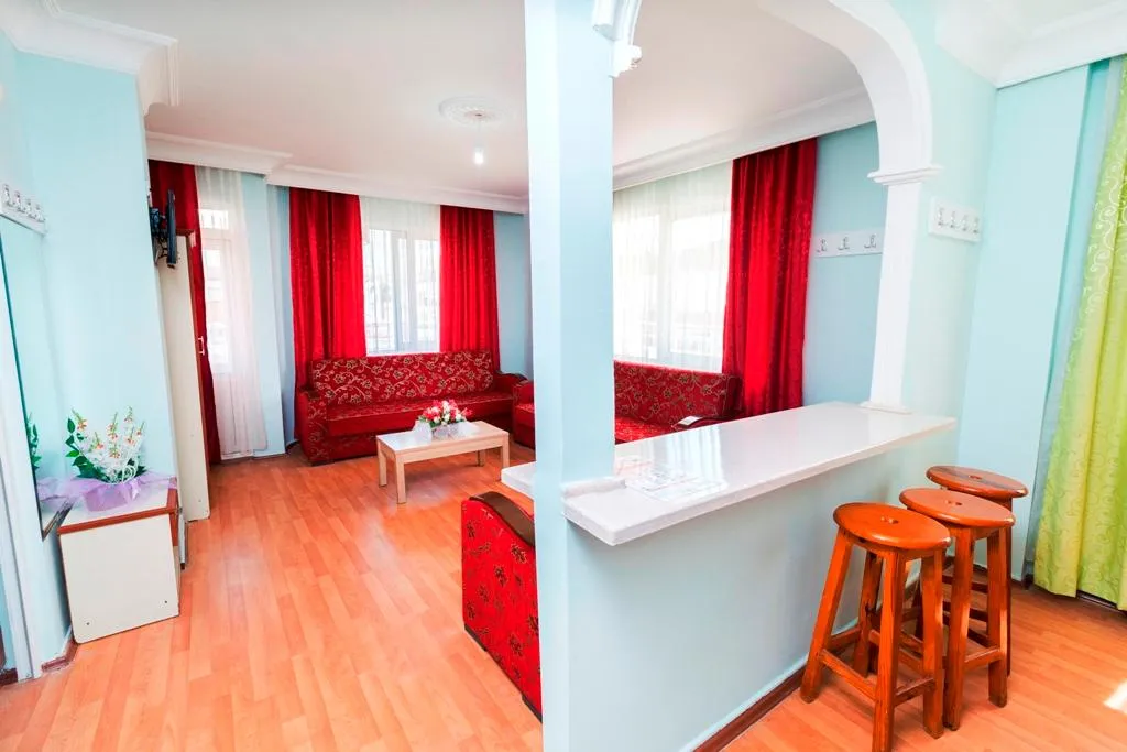 APARTMENT CAPACITY 5 Room, Nehir Apart Otel, Antalya