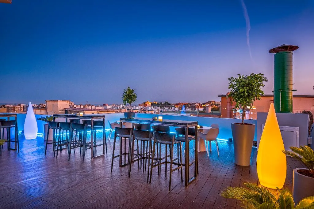 Terrace, Aparthotel Veramar, Costa Del Sol