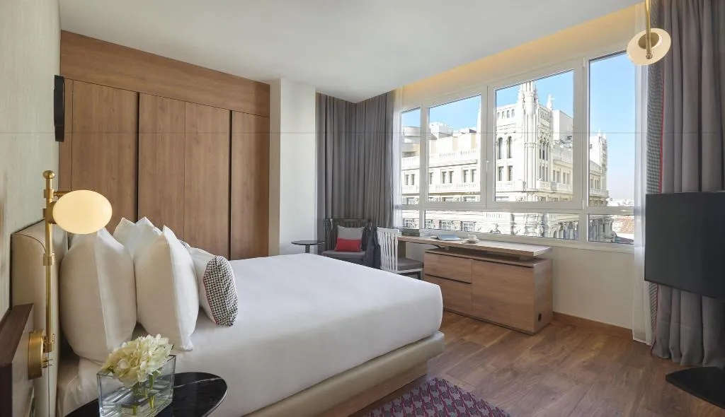Room, Hyatt Centric Gran Via Madrid, Madrid