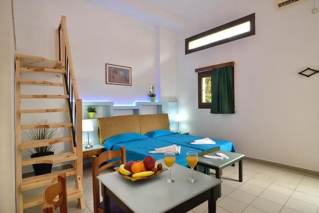 FAMILY ROOM basement Room, Mythos Platanias, Crete