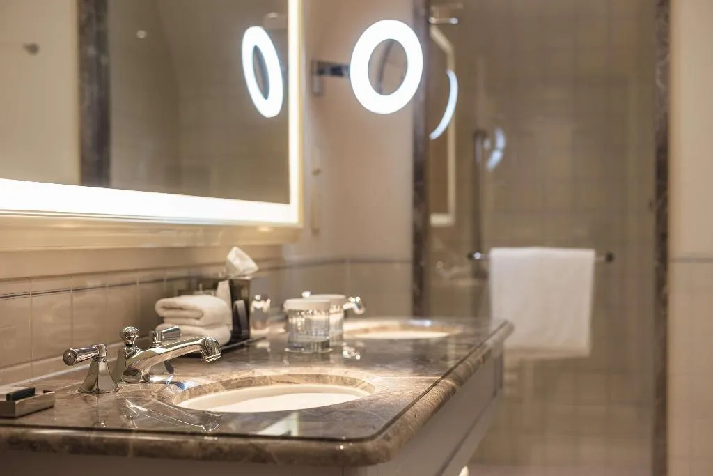 Room, Waldorf Astoria Amsterdam, Amsterdam