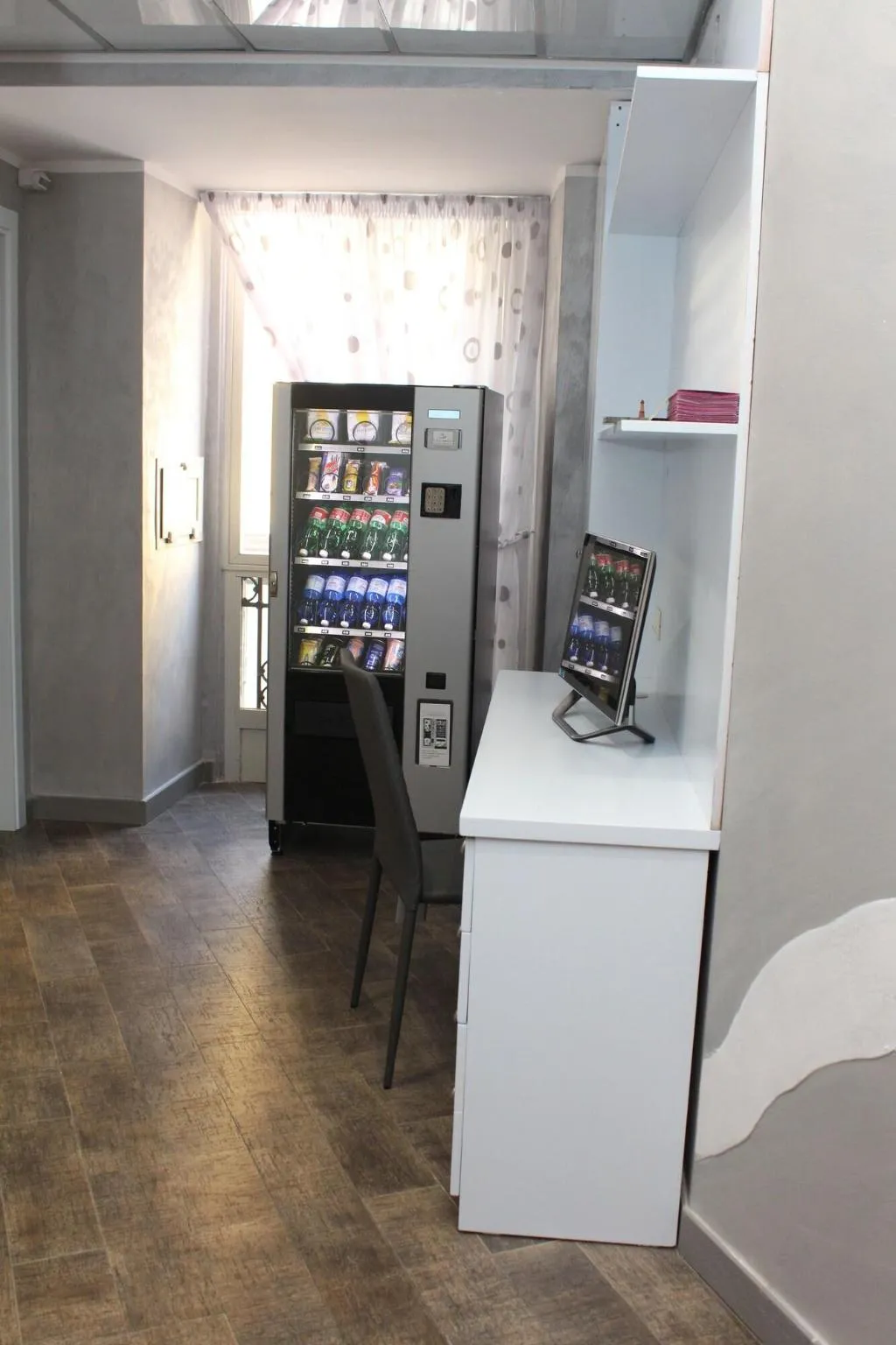 Lobby, Residenza Nicola Amore, Naples