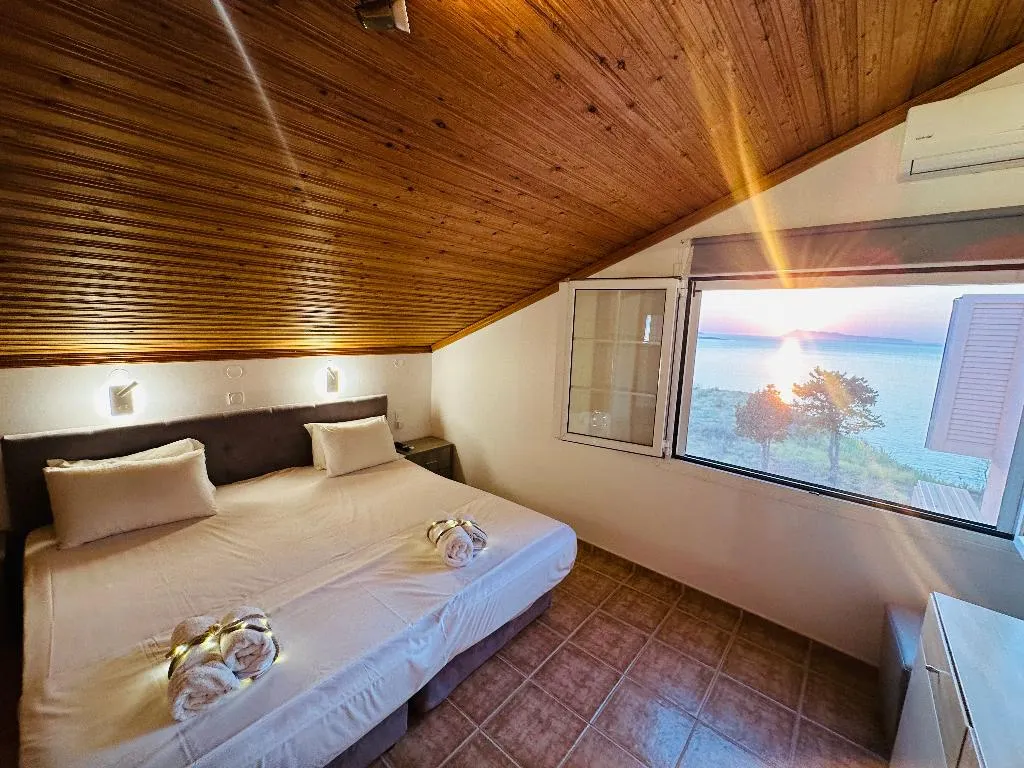 APARTMENT TWO BEDROOMS ONE BATHROOM Room, Nikos Apartments Corfu, Corfu